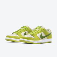 Nike SB Dunk Low Green Apple