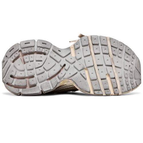 Женские кроссовки Balenciaga 3XL Sneaker Worn Out Light Beige