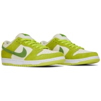 Nike SB Dunk Low Green Apple