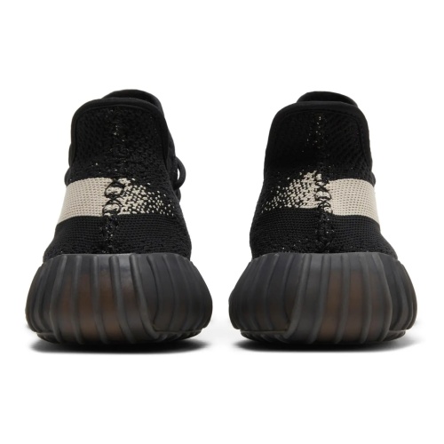 Женские кроссовки Adidas Yeezy Boost 350 V2 Oreo
